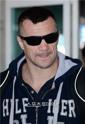 '불꽃 하이킥' 미르코 크로캅 방한…무슨 일로?