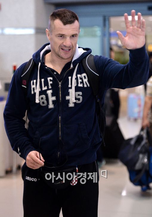 '불꽃 하이킥' 크로캅 방한…"한국팬 응원, 경기로 보답"