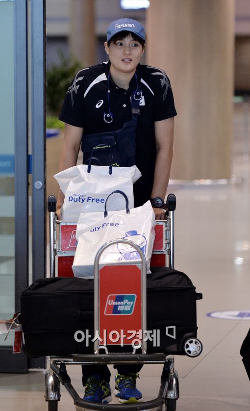 [포토]여자 배구월드컵 마치고 귀국하는 김희진