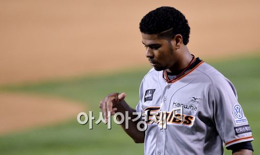 [포토]로저스의 힙합식 세리머니 'A-YO'