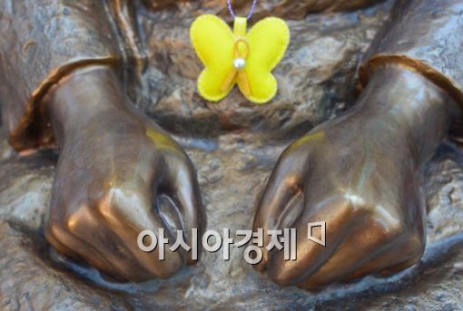 [포토]평화나비와 소녀상 