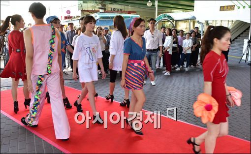 [포토]80년대 구로공단 여공 패션쇼