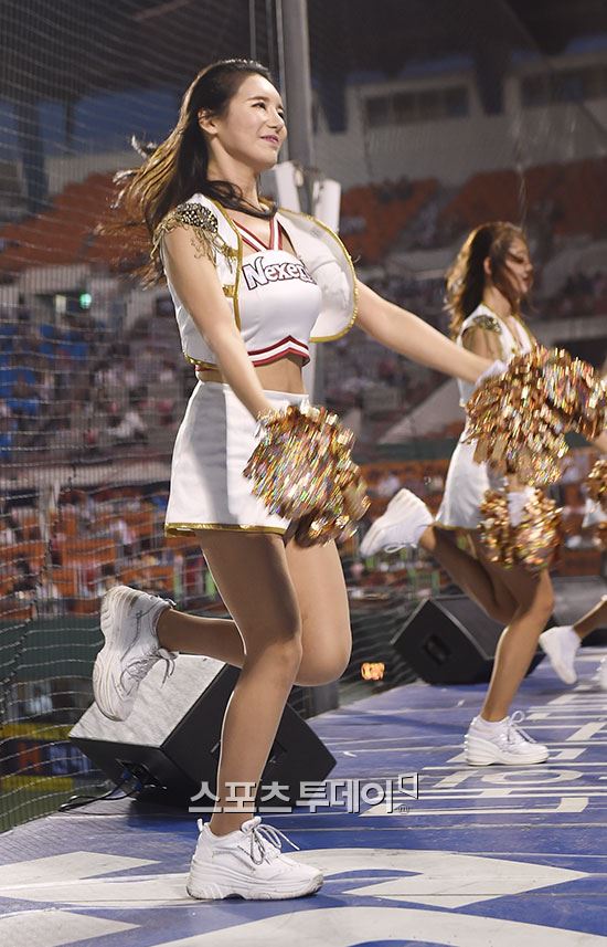 [포토] 넥센 치어리더, 여신급 미소