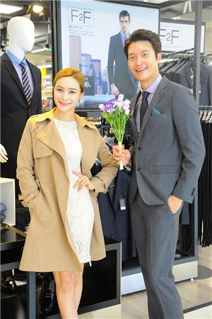 [포토]홈플러스, 가을 맞이 9만9800원 ‘F2F 남성수트’ 출시