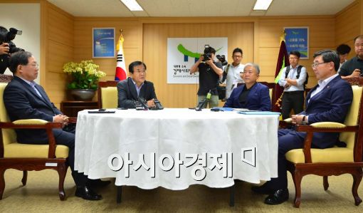 노사정위원장 "대타협 마감시한 없다…주목할만한 논의 진전"(상보)
