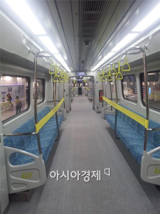 서울 첫 무인 경전철…비상시 출입문 쉽게 개폐 