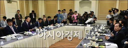 [포토]노동시장 개혁 관련 당정협의