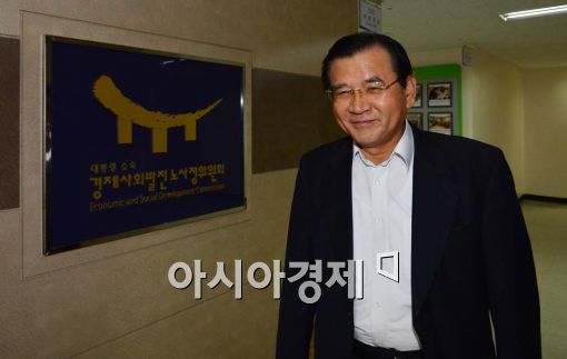 [포토]김대환 노사정위원장 '미소' 