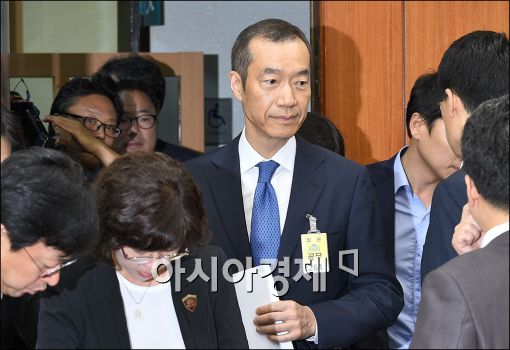 [포토]국감장에 출석한 최치훈 삼성물산 대표