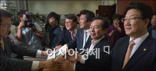 [포토]노동개혁법안 국회 제출