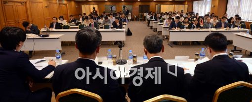 [포토]'경제저변에서 본 부실채권 정리방향 모색' 세미나