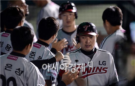 [포토]임훈-손주인, '나가면 득점이야~'