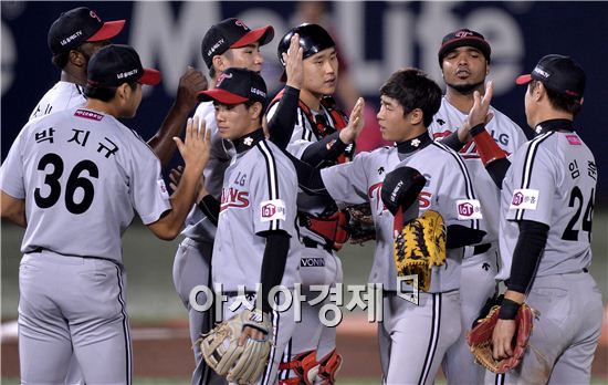 [포토]LG, '넥센에 4-1로 승리하며 2연승'