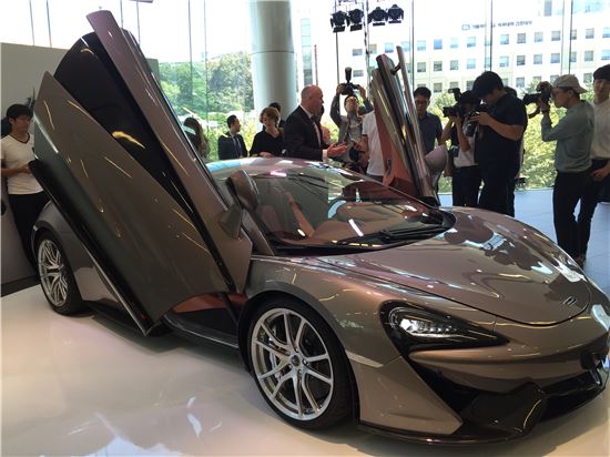 맥라렌 "570S 국내 스포츠카 시장에 엄청난 반향 일으킬 것"