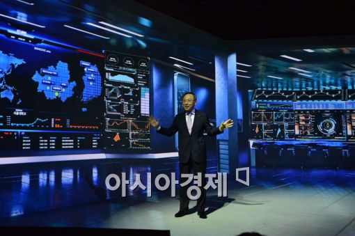 [포토]황창규 KT 회장, '4차 산업혁명 이끌 것' 