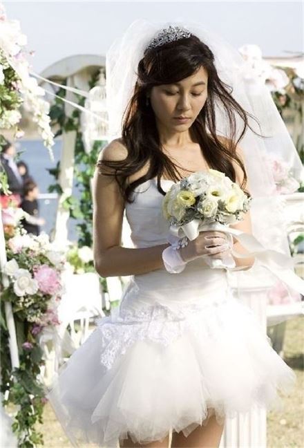 디스패치, 김하늘 데이트 현장 사진 공개 '깍듯하게'
