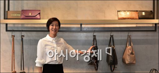[유통 핫피플] "가방에서 사람을 본다"…석정혜 쿠론 이사 
