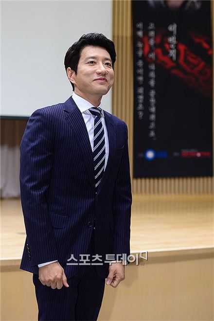 '육룡이 나르샤' 김명민, 정도전과 이순신 비교…"극복 자신 없다"