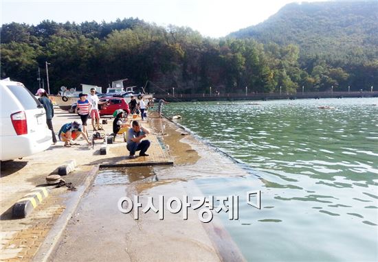 부안군이 해안가 저지대 침수피해 예방을 위한 예찰활동에 집중하고 있다.
