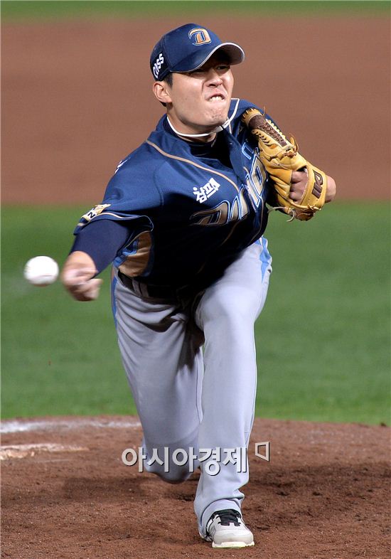 [포토]역투하는 NC 선발 이태양