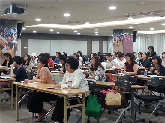 성북구, 도서관 꽃, 자원활동가 ‘아띠들' 교육 개강 