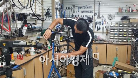 내 자전거 직접 만들기…반포한강공원 '자전거 공방'