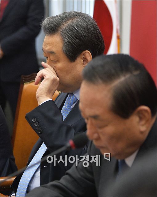 [포토]심각한 김무성·서청원