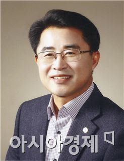 최경환 김대중평화센터 공보실장