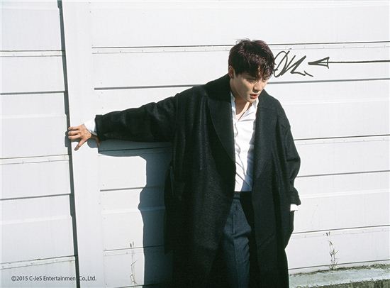 XIA준수 새 앨범 '꼭 어제', 어쿠스틱 리믹스 트랙 수록…19일 발매