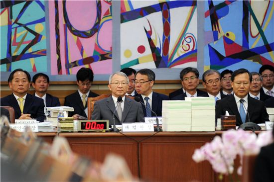 [2015국감] 대법원 "고영주 발언, 적절하지 않다"