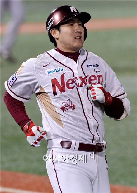 [포토]유한준, '귀중한 선취 1타점 희생플라이'