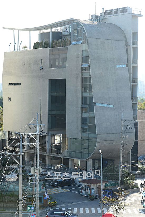 [포토] YG사옥, 7층-옥상 추가 증축은 건축법 위반