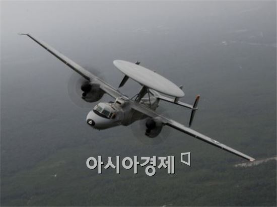 미해군 미래 공중전의 구심점 E-2D