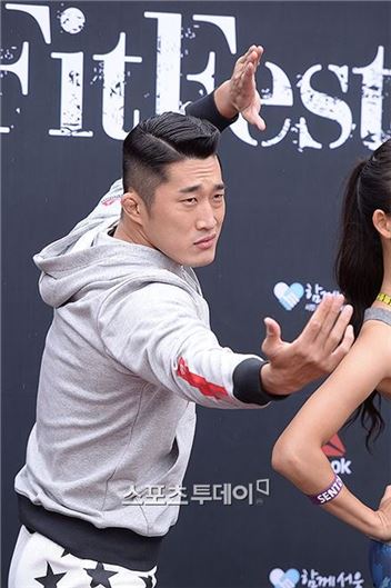 UFC 서울, 추성훈·김동현 복귀전 치른다…경기 일정은?