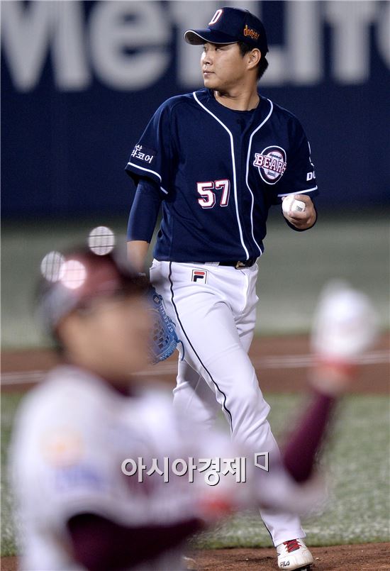 [포토]이현호, '연속 볼넷, 아쉽네'