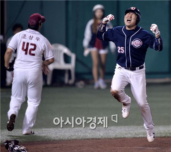 [포토]포효하는 양의지, '이런 드라마 또 없습니다'