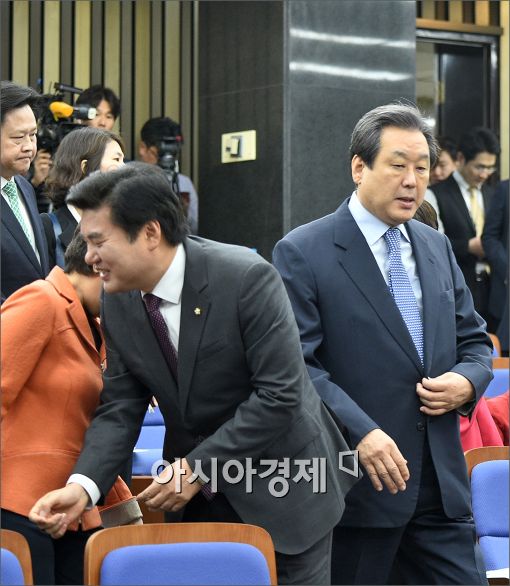 [포토]회의 참석하는 김무성·원유철