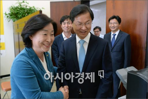 [포토]악수하는 심상정·천정배