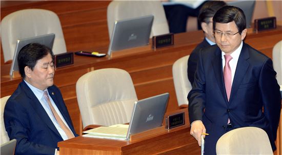 경제분야 대정부질문…노동·재벌 개혁 격돌