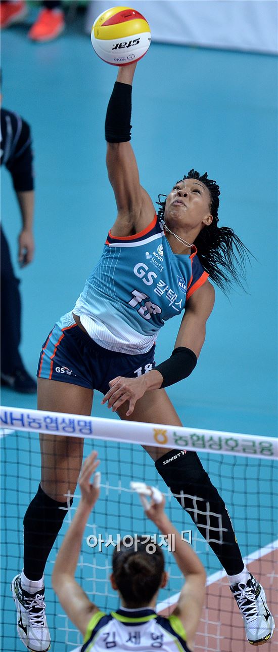 [포토]캣벨, '강스파이크 간다'