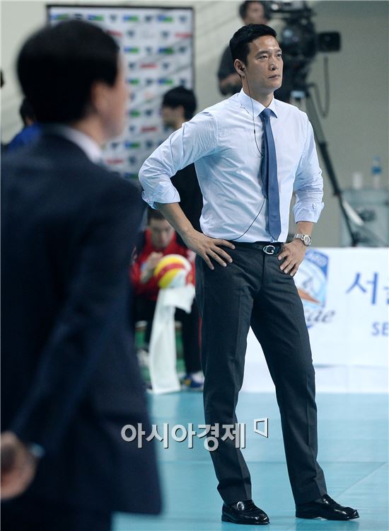 [포토]김상우 감독, '첫 승은 언제쯤…'