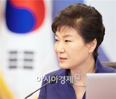 박근혜 대통령, 김종인 축하 난 거절 질타…“받겠다”