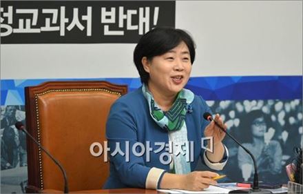 [포토]서영교 "국정화 교과서 반대 호응 뜨겁다"