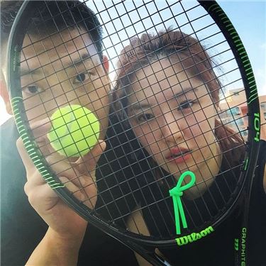 화장기 없는 김새롬, 남편 이찬오와 테니스 데이트