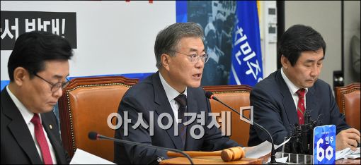 5자 회동 시작…文, '국정화·KFX·자위대' 직격탄