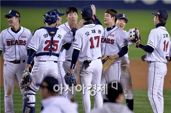 PO 4차전 두산, NC 7-0 제압 ‘끝까지 가자’ 