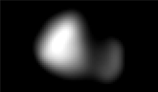 ▲명왕성의 위성 케르베로스가 생각했던 것 보다 작은 것으로 분석됐다.[사진제공=NASA]