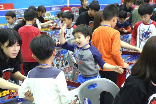 [르포] 2만명 몰린 가족 축제 '터닝메카드 챔피언십'