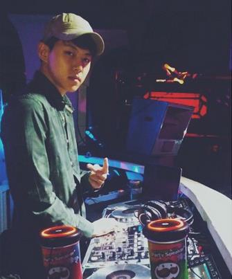 '아이돌 최연소 품절남' 동호 "더 빨리 결혼하고 싶었는데…"