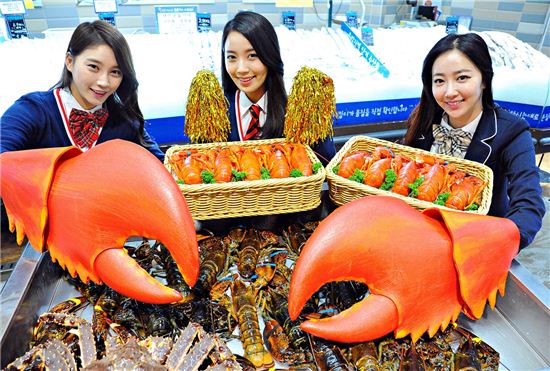 홈플러스 “수험생들 힘내세요” 랍스터 초특가 판매